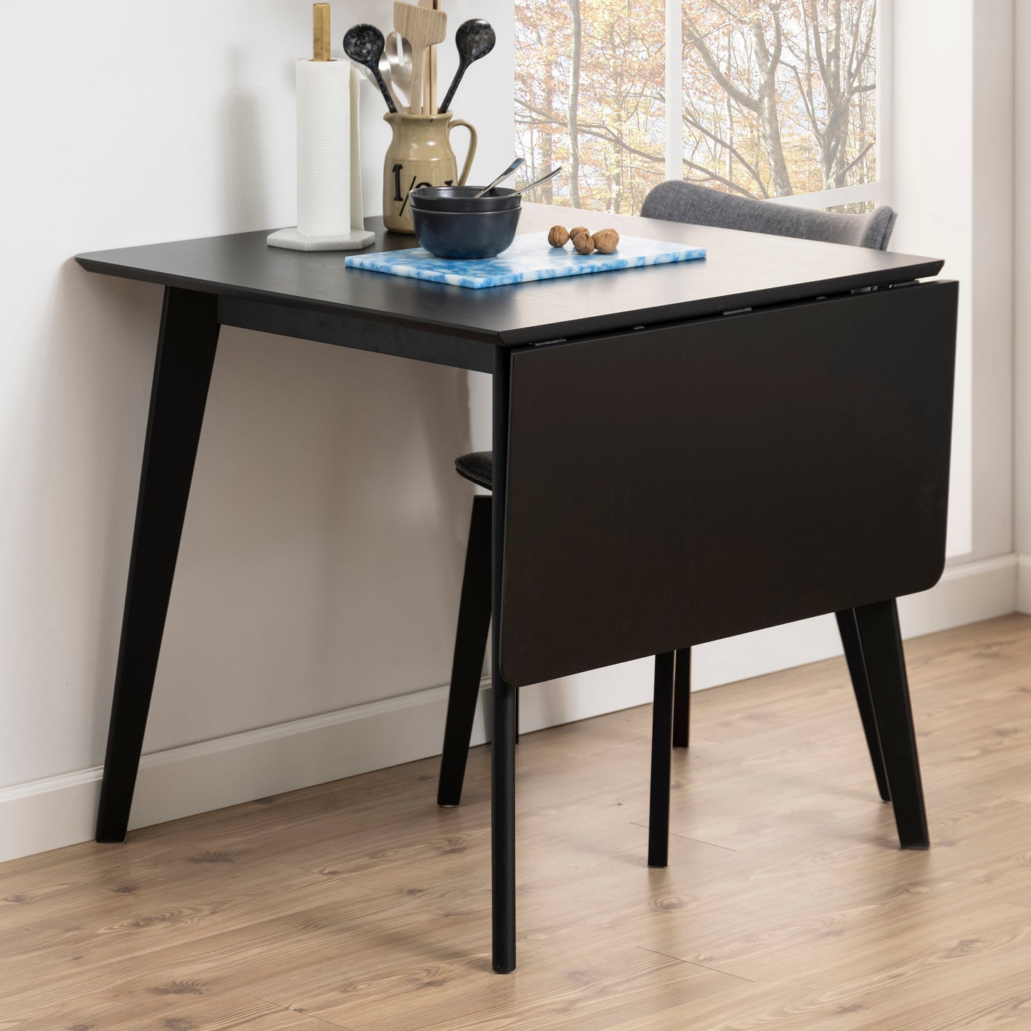 Rickie - Table à manger extensible en bois de chêne laqué noir 80/120 x 80 cm