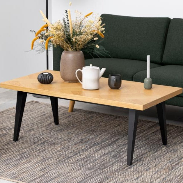 Madelina - Table basse en chevrons en placage de chêne laqué 120 cm