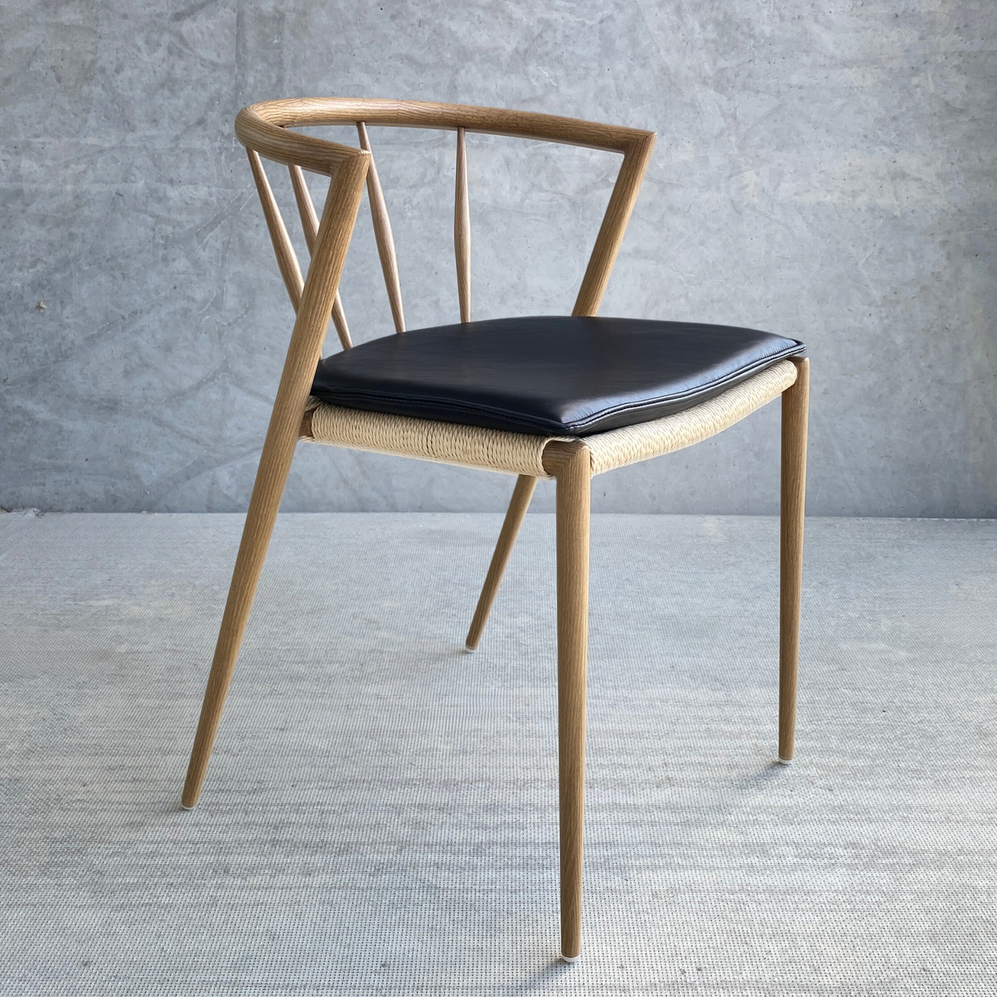Bella - Chaise de salle à manger design œuf avec assise tressée