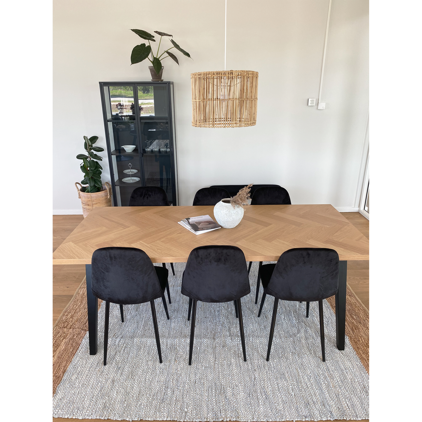 Madelina - Table 200/290 x 90 cm en contreplaqué de chêne laqué