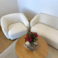 Melisa - Fauteuil en bouclé blanc L: 92 x P: 84 x H: 66 cm