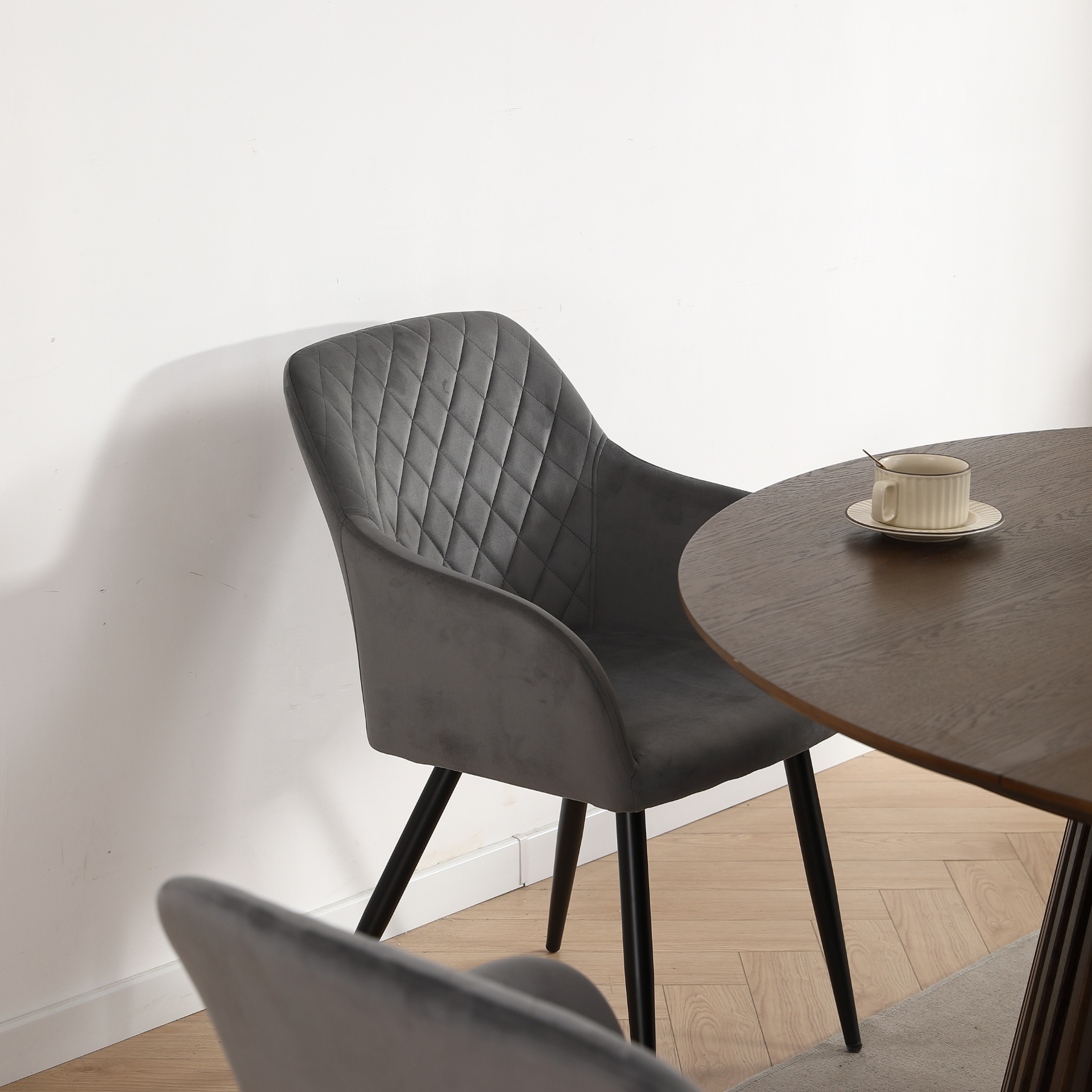 Carlo - Chaise de salle à manger en velours gris avec accoudoirs